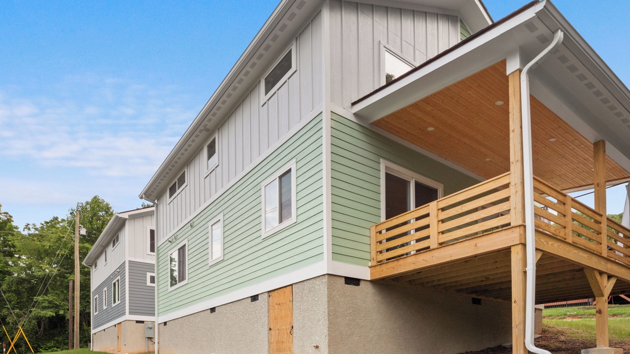 Photo of Outdoor in Oakley