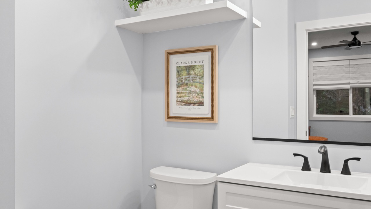 Photo of Bathroom in Oakley