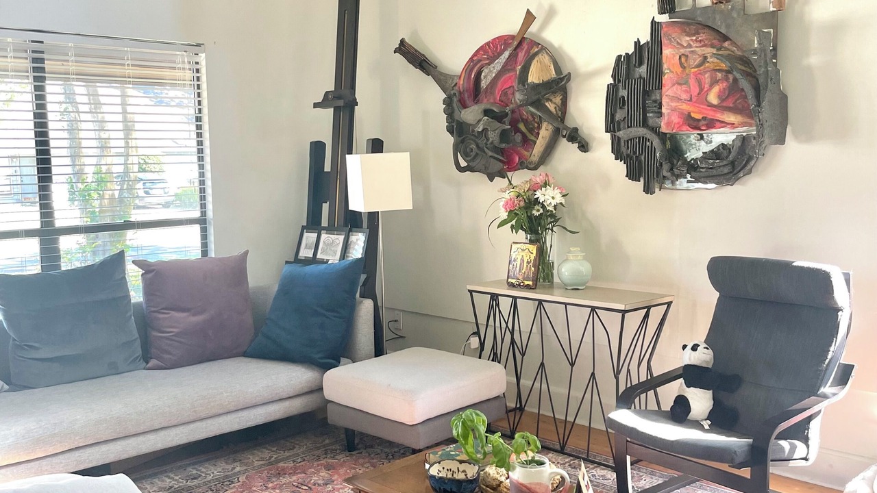 Photo of Livingroom in East Arlington