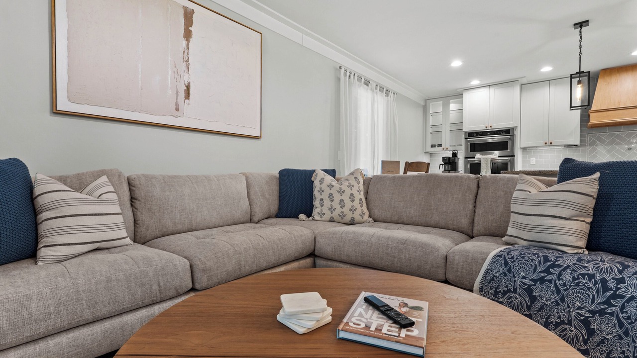 Photo of Livingroom in Addison Heights