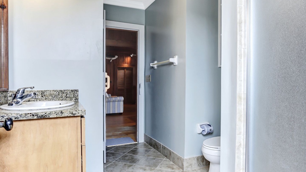 Photo of Bathroom in Fernandina Beach