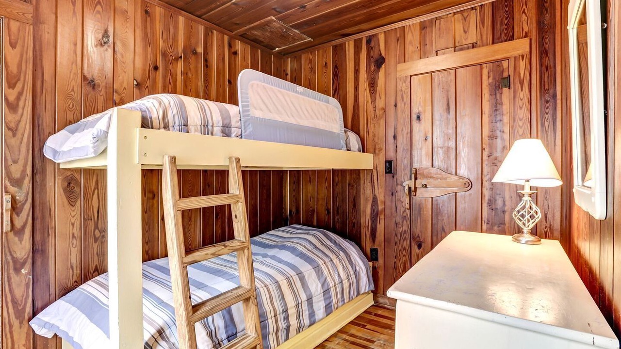 Photo of Bedroom in Fernandina Beach
