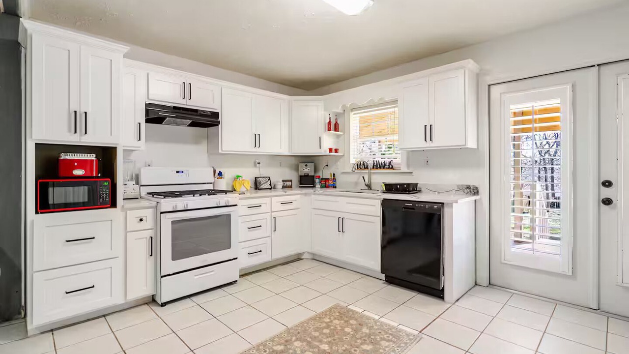Photo of Kitchen in Douglasville