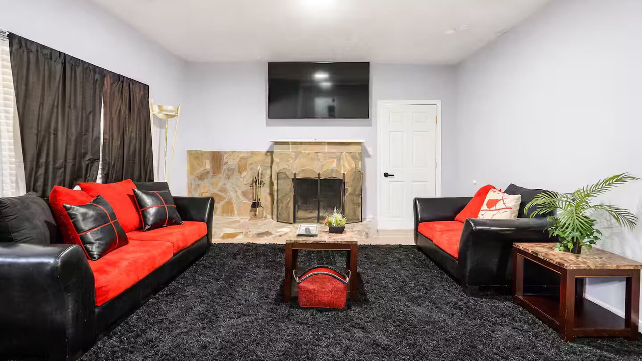 Photo of Livingroom in Douglasville