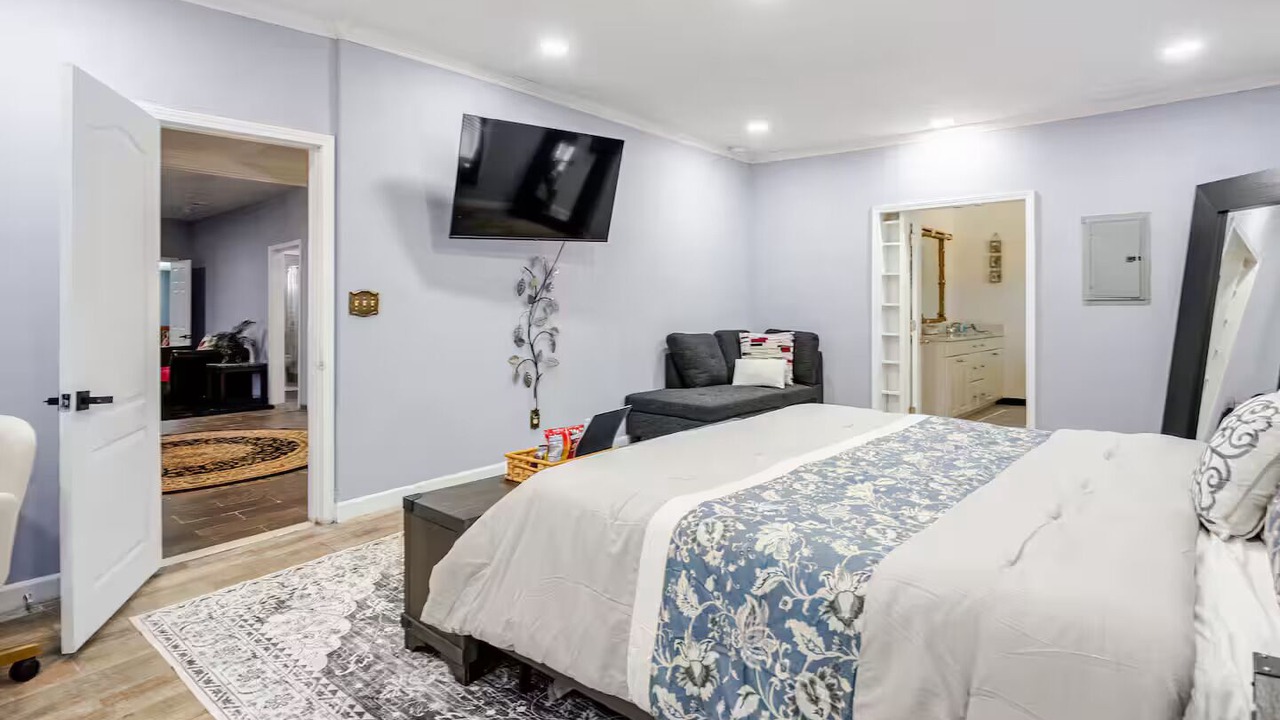 Photo of Bedroom in Douglasville