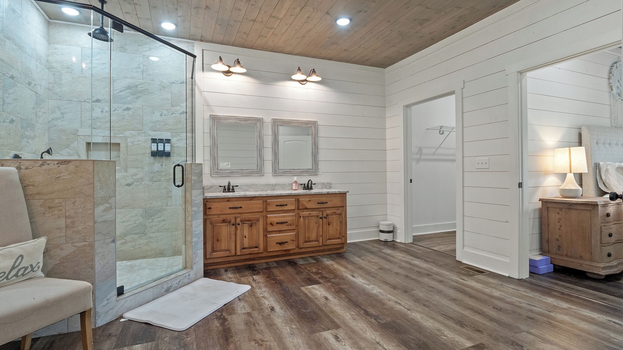 Photo of Bathroom in Crane Hill