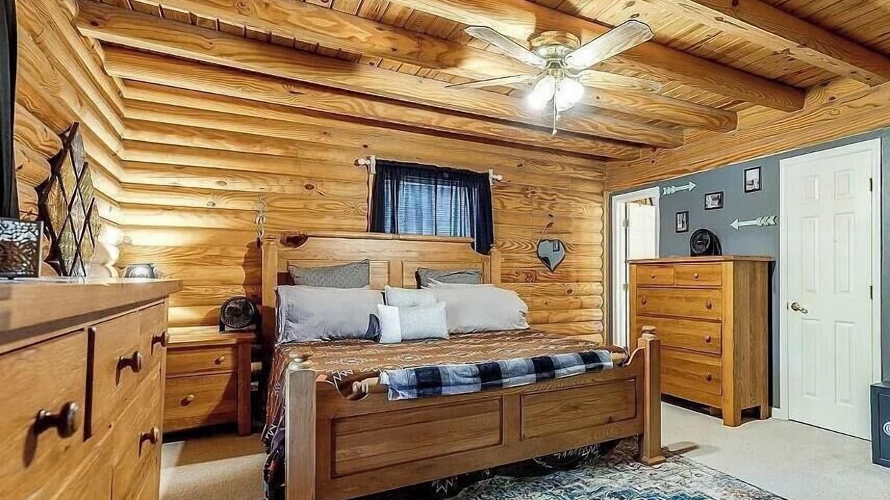 Photo of Bedroom in Eden