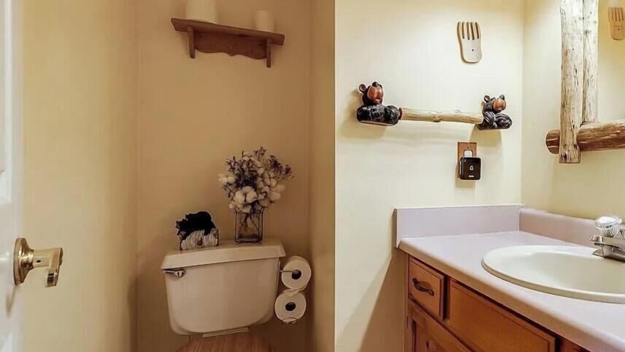 Photo of Bathroom in Eden