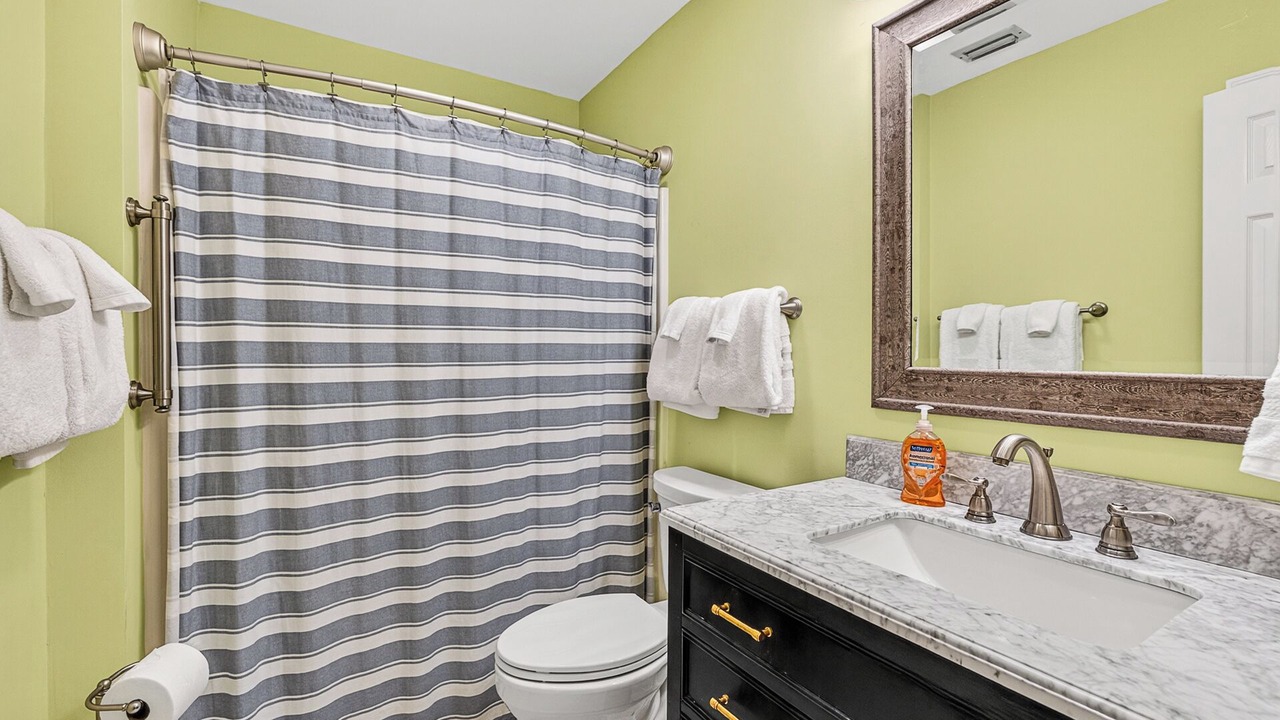Photo of Bathroom in King City