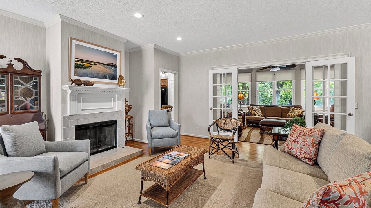 Photo of Livingroom in King City