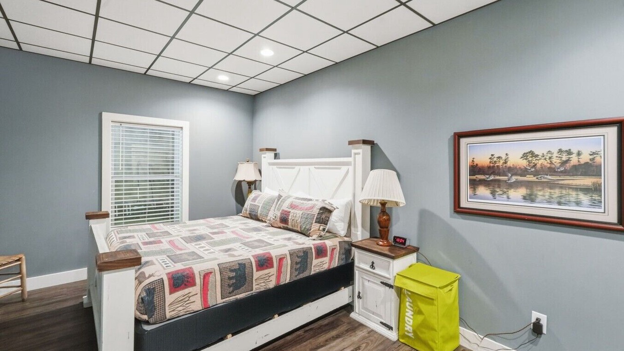 Photo of Bedroom in Kodak