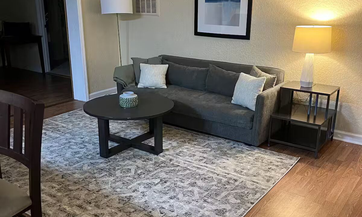 Photo of Livingroom in Westside