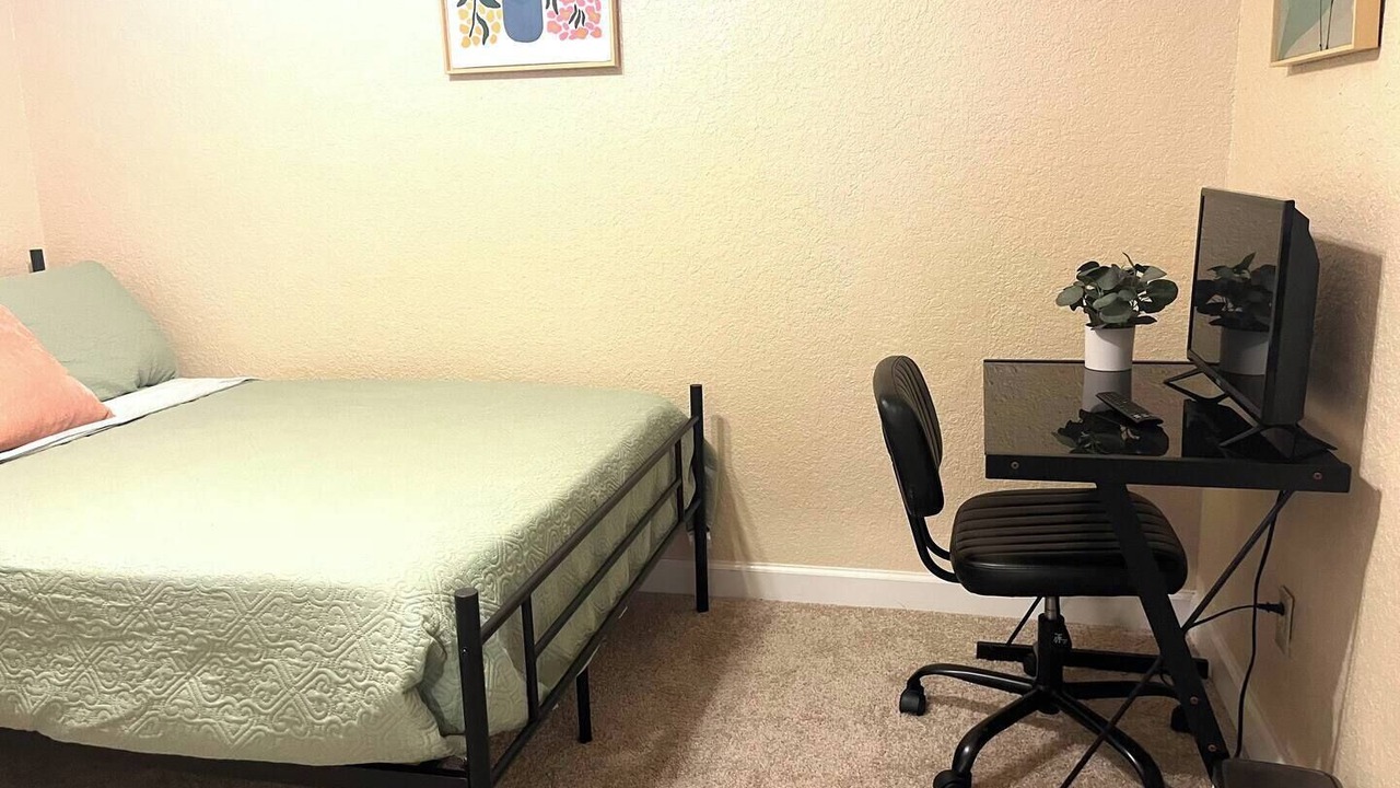 Photo of Bedroom in Westside