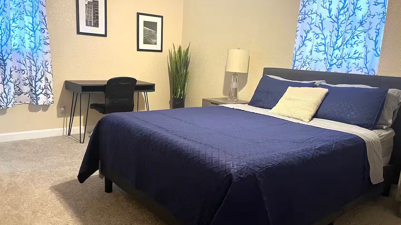 Photo of Bedroom in Westside