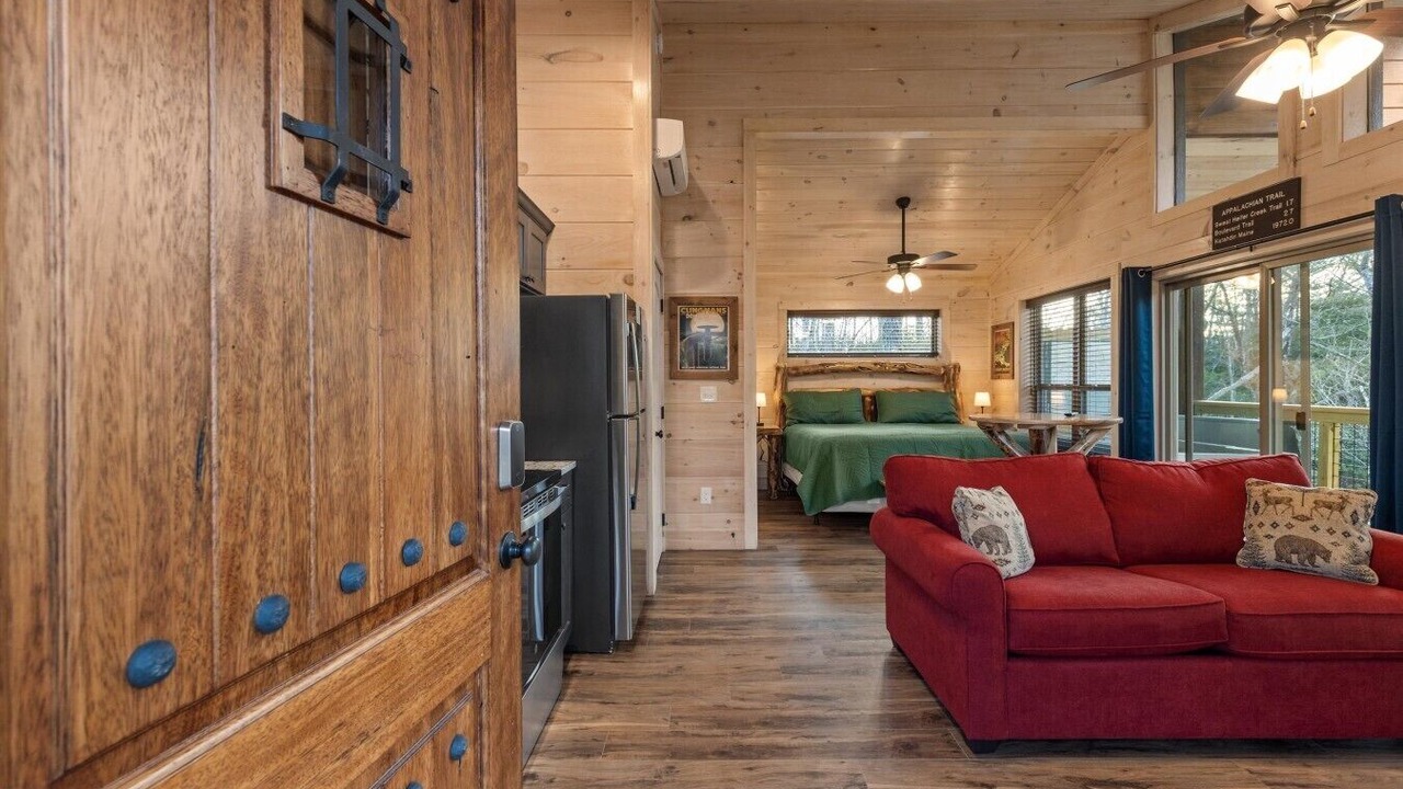 Photo of Livingroom in Rocky Grove