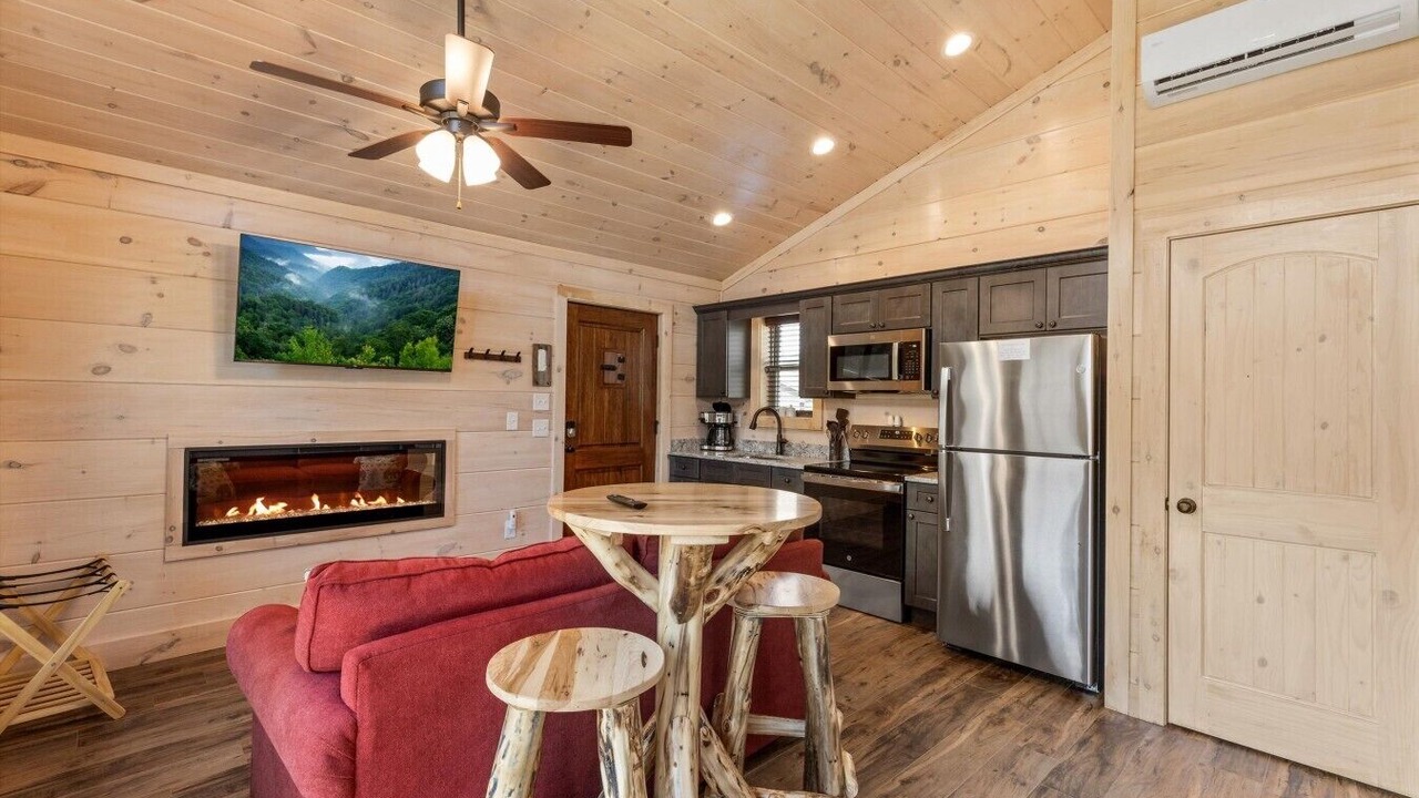 Photo of Livingroom in Rocky Grove