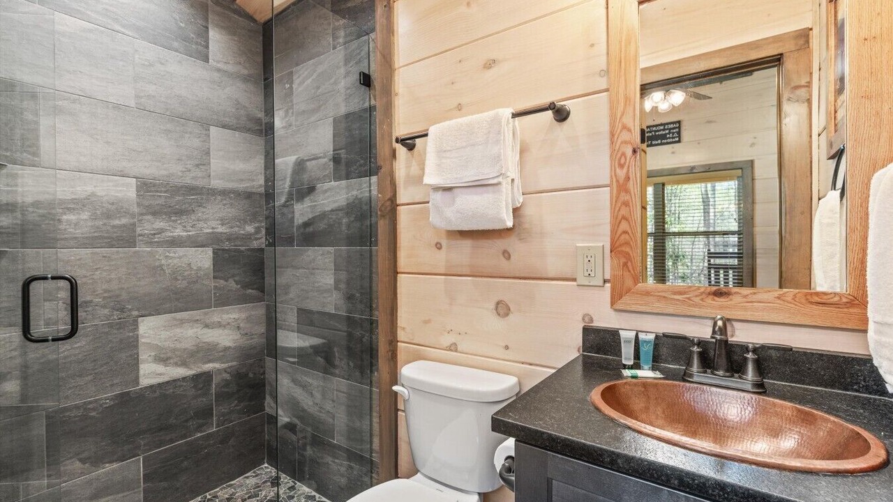 Photo of Bathroom in Rocky Grove