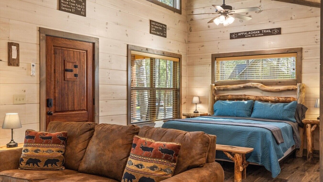 Photo of Bedroom in Rocky Grove