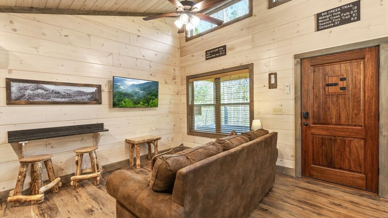 Photo of Bedroom in Rocky Grove