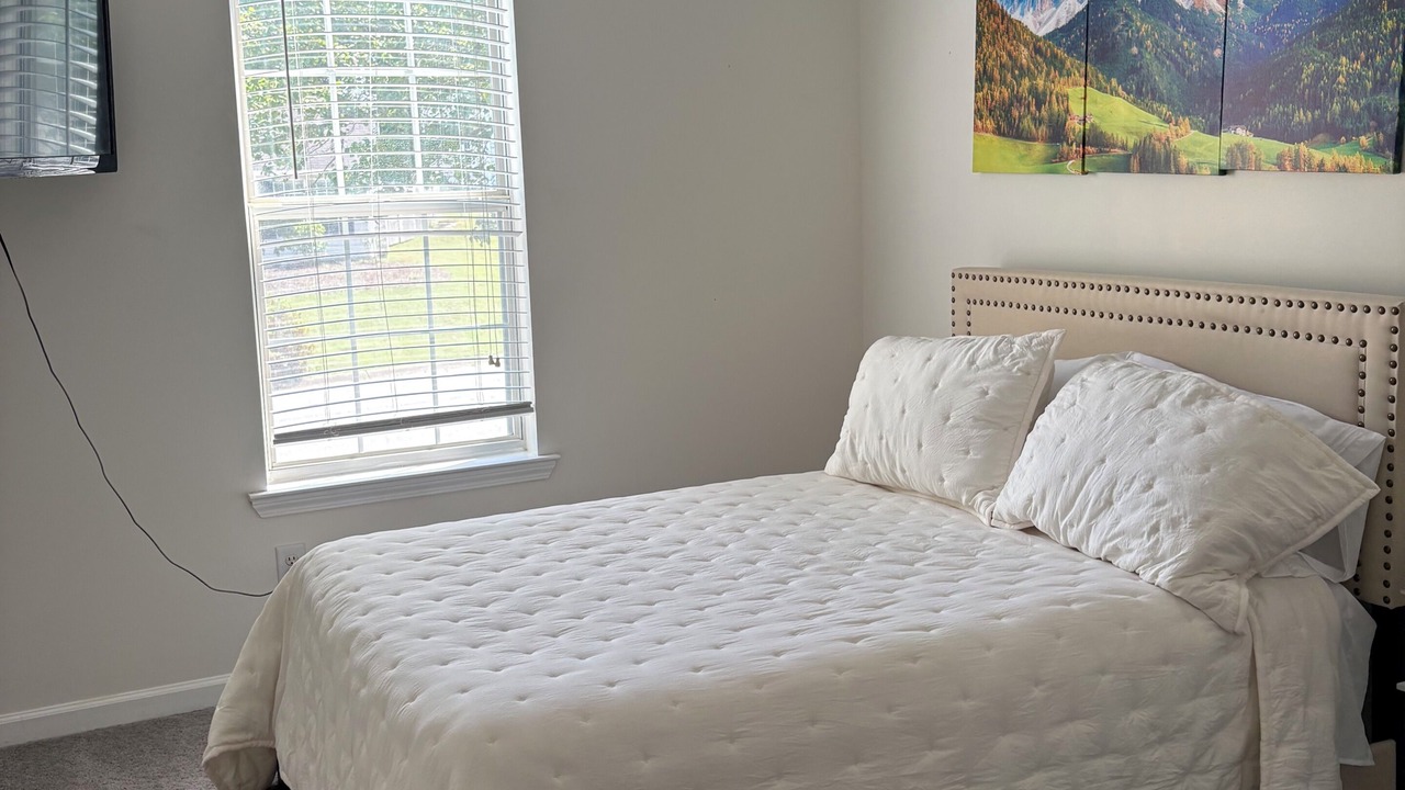 Photo of Bedroom in Riverdale