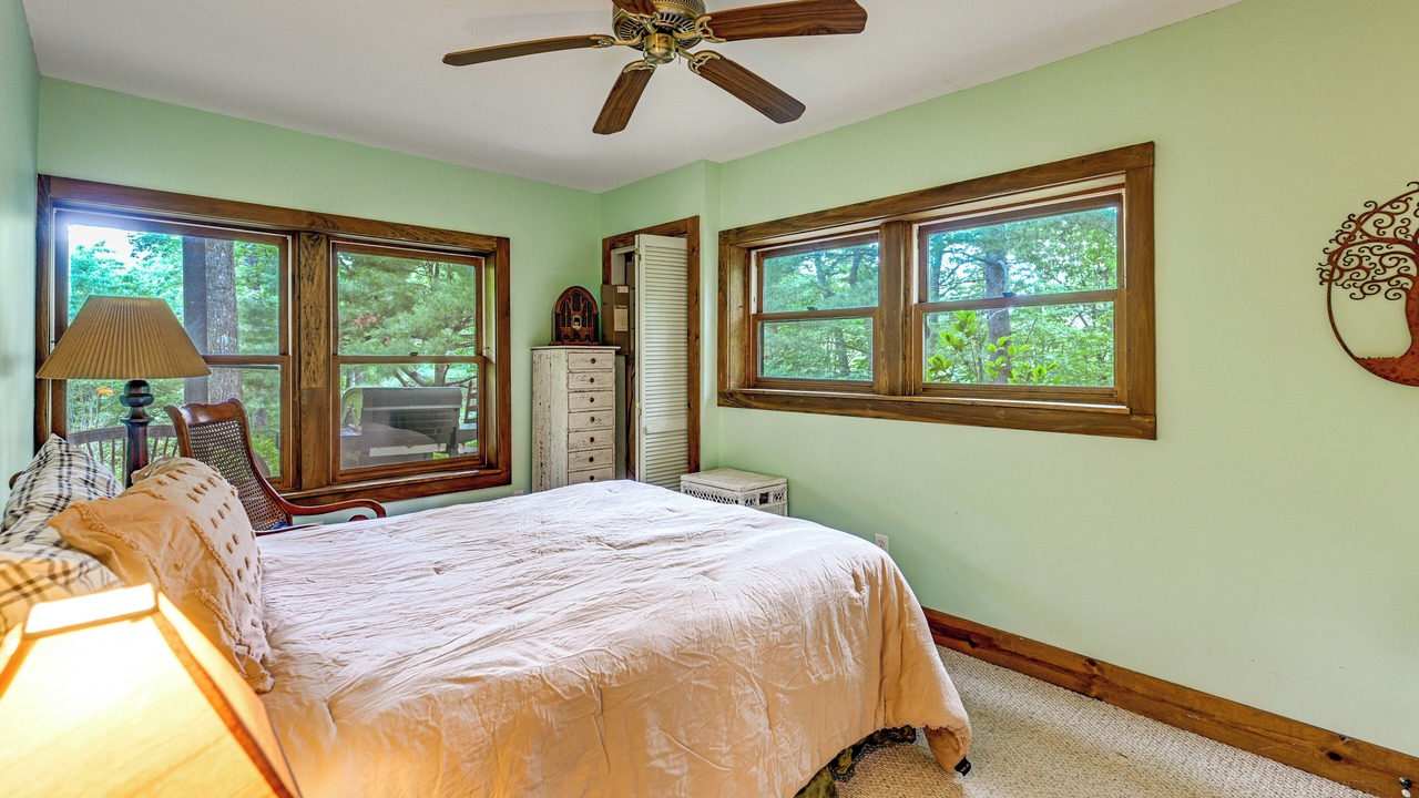 Photo of Bedroom in Lake Toxaway