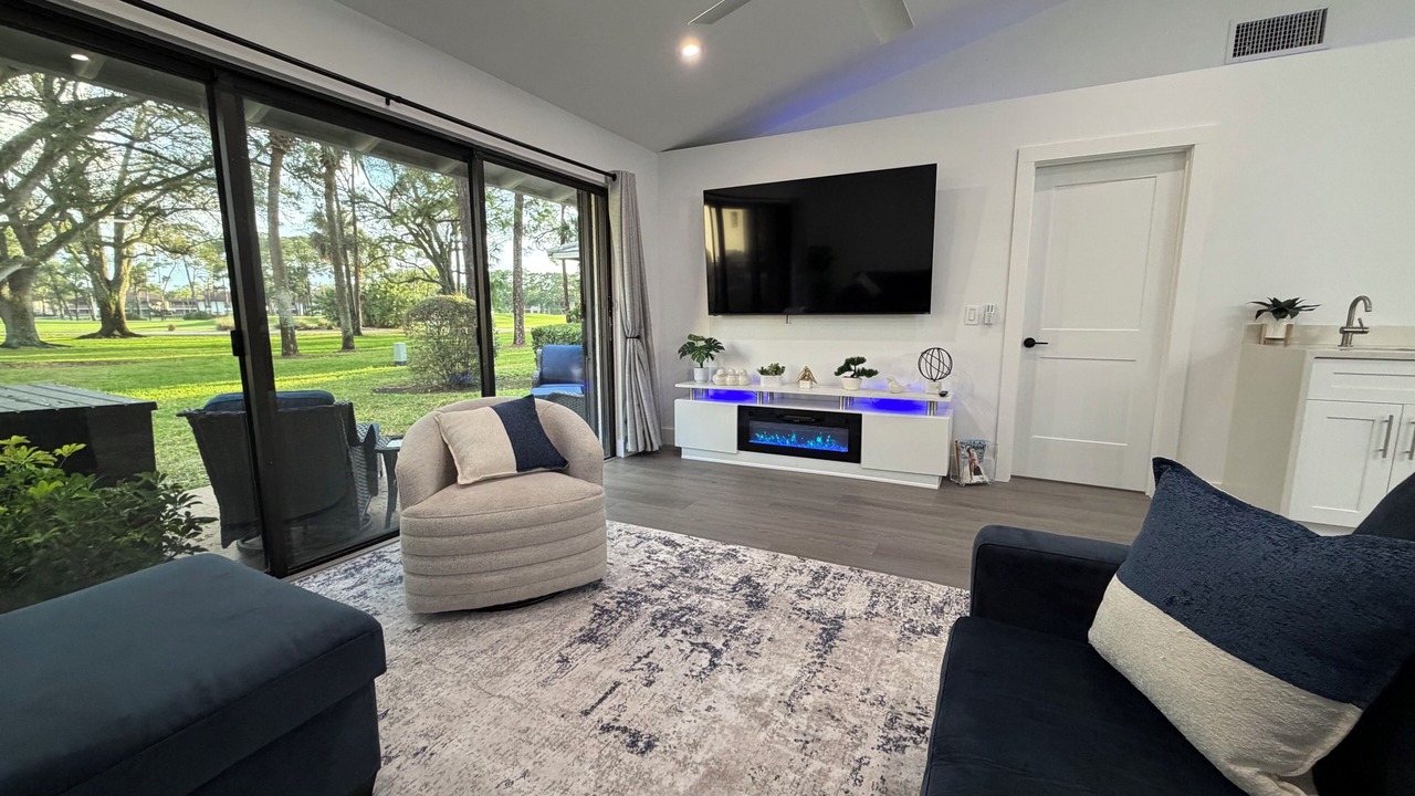 Photo of Livingroom in Palm Beach Gardens