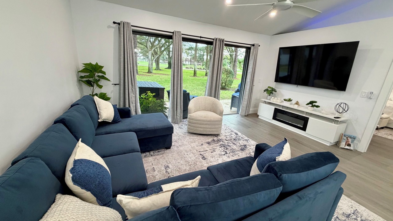 Photo of Livingroom in Palm Beach Gardens