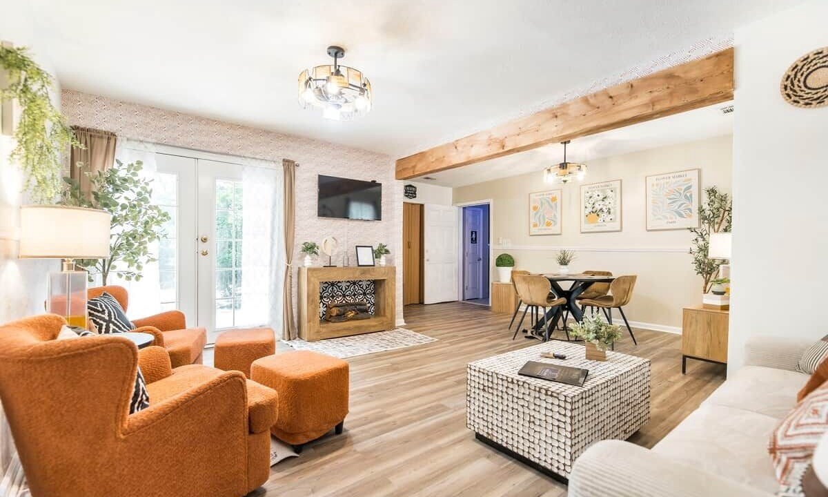 Photo of Livingroom in Centerville