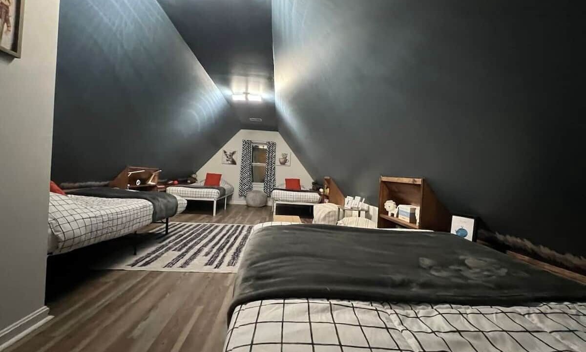 Photo of Bedroom in Centerville