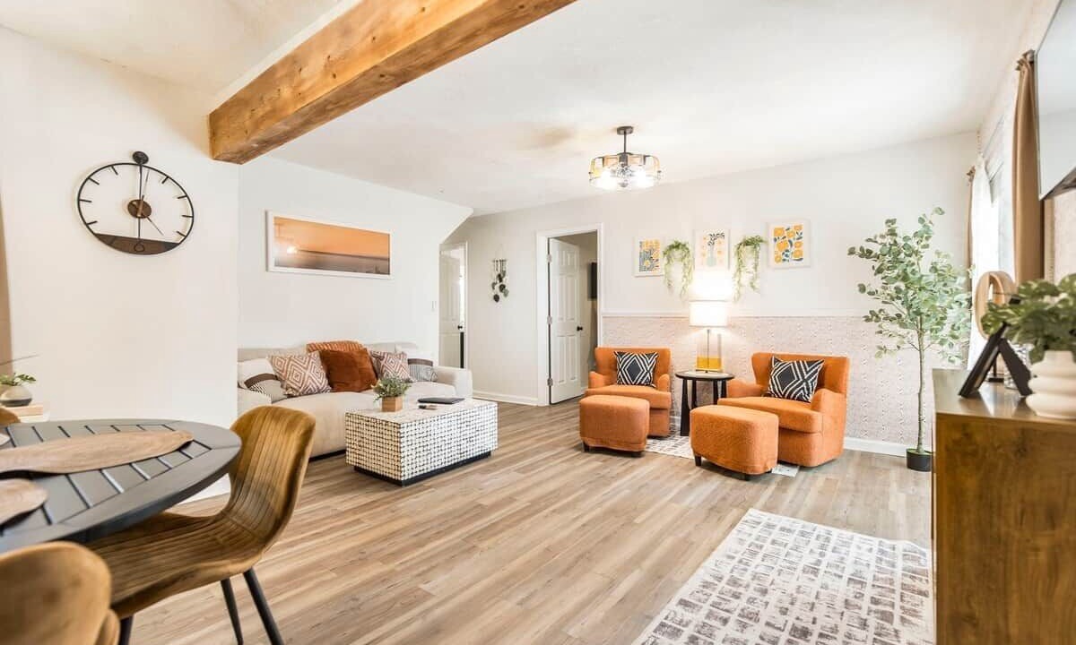 Photo of Livingroom in Centerville
