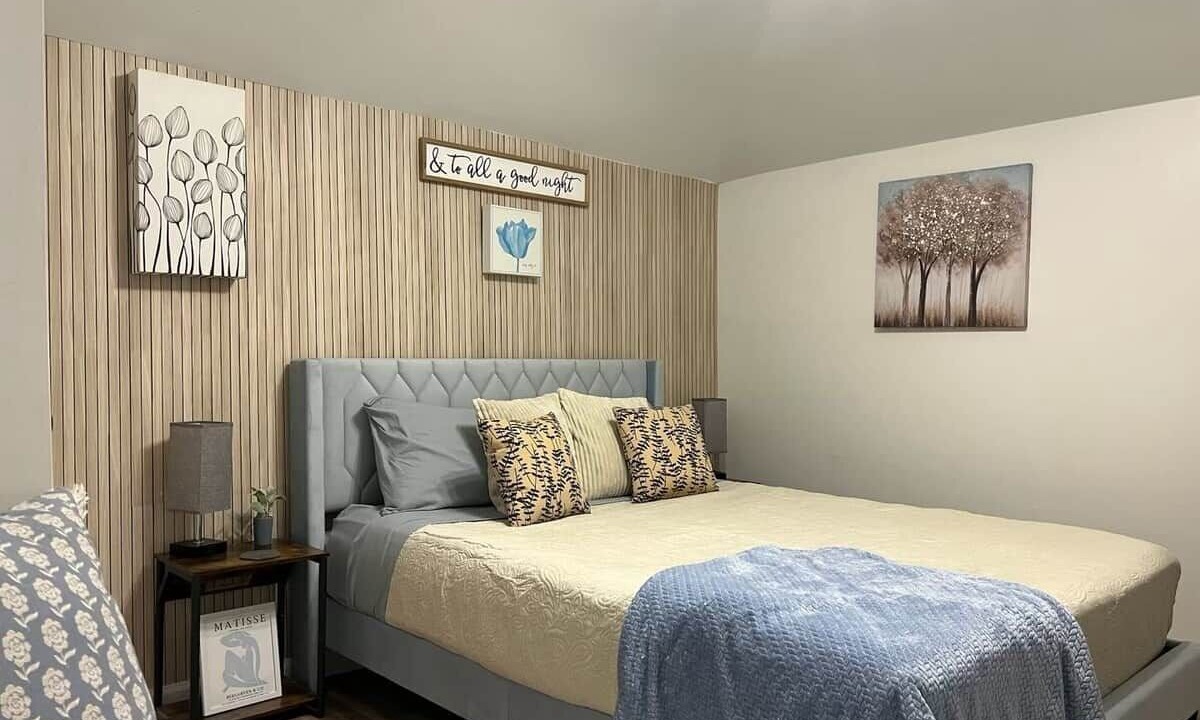 Photo of Bedroom in Centerville
