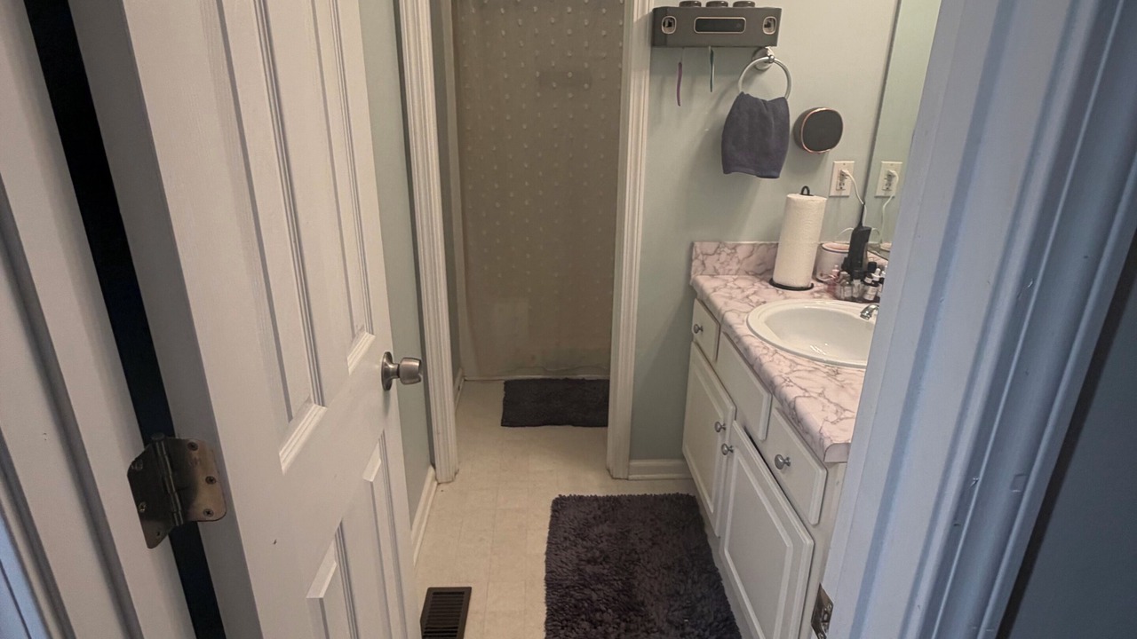 Photo of Bathroom in Powder Springs