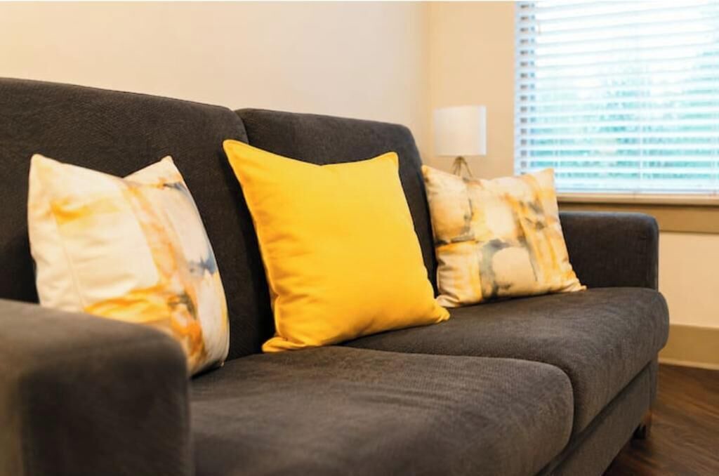 Photo of Livingroom in Westside