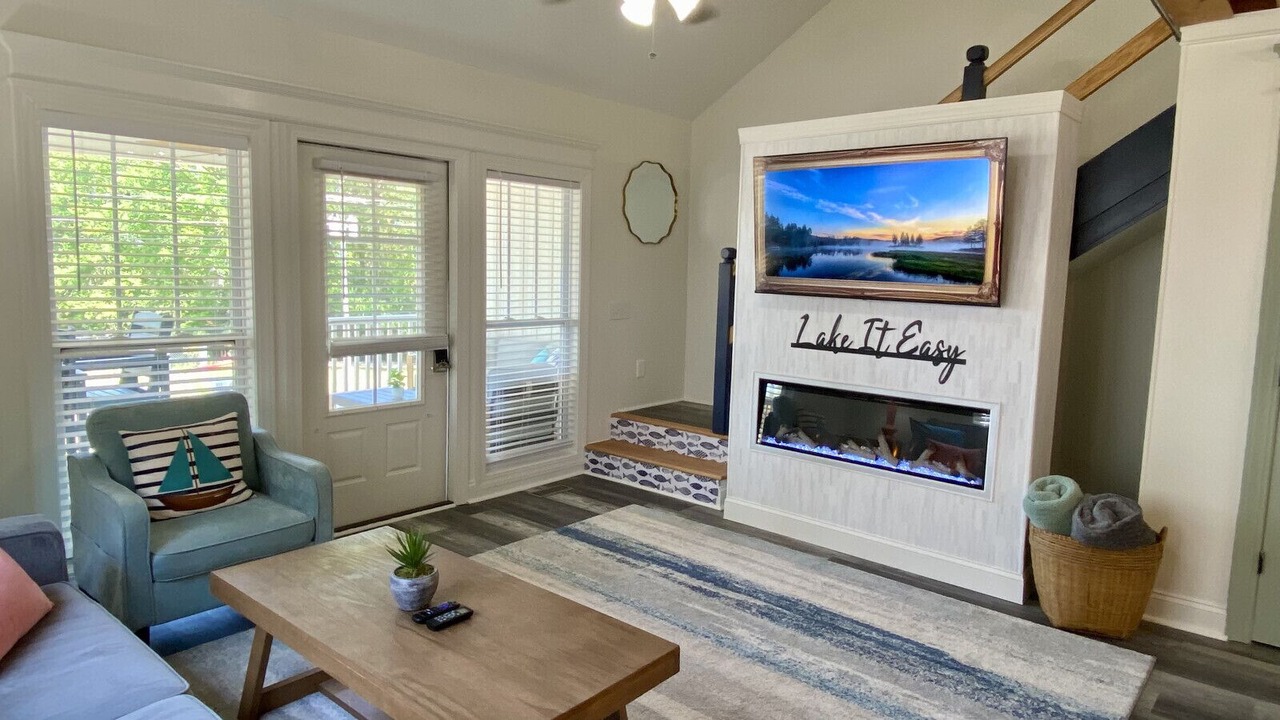 Photo of Livingroom in Leesville