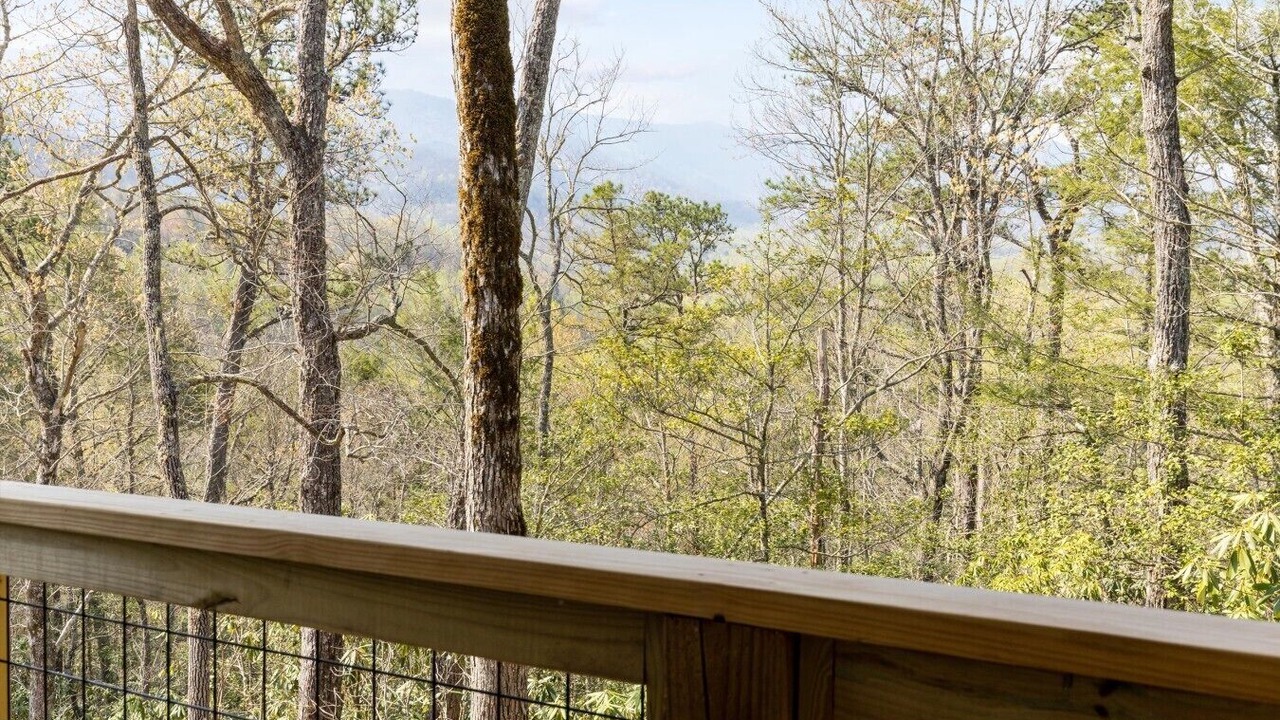Photo of Patio Balcony in Rocky Grove