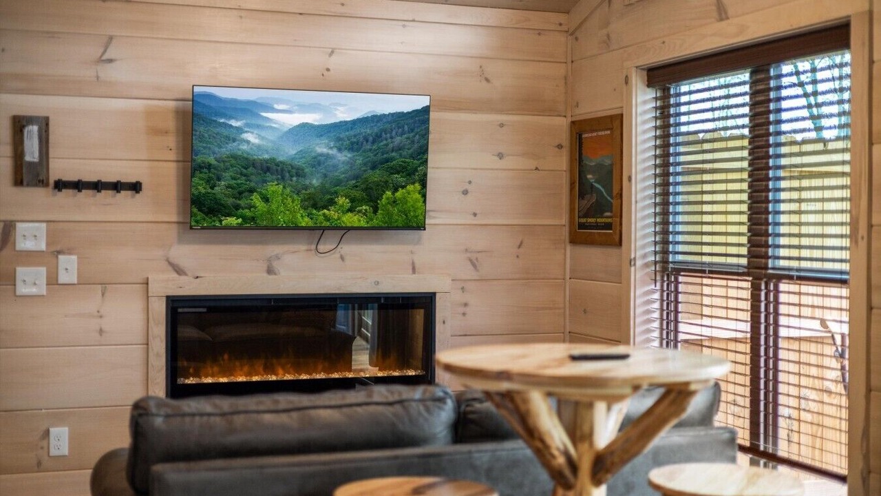 Photo of Livingroom in Rocky Grove