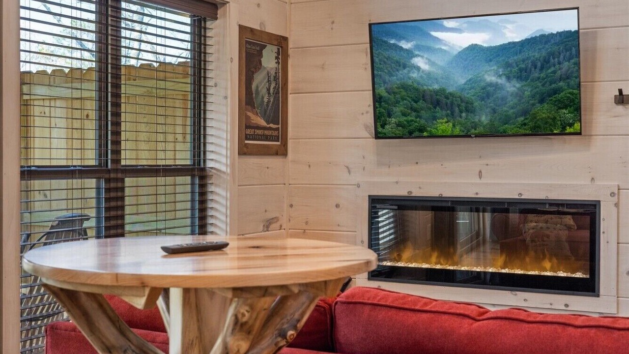 Photo of Livingroom in Rocky Grove