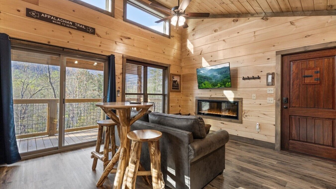 Photo of Livingroom in Rocky Grove