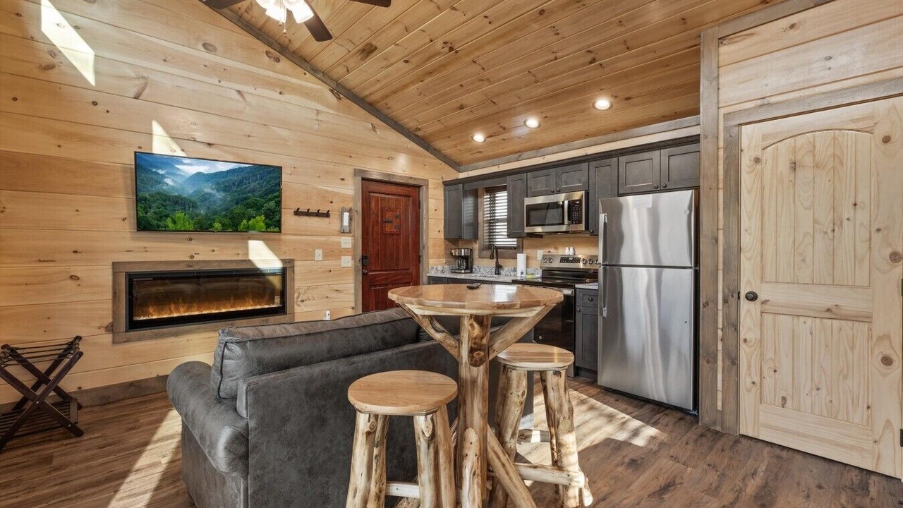 Photo of Livingroom in Rocky Grove