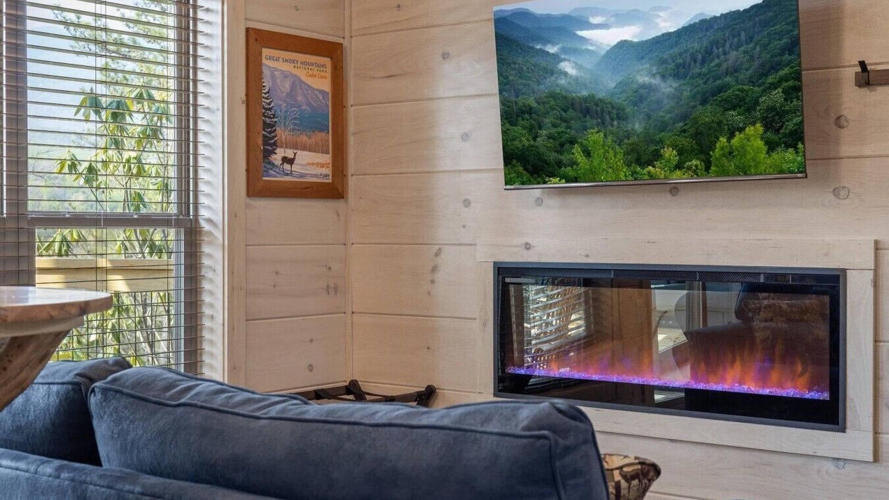 Photo of Livingroom in Rocky Grove