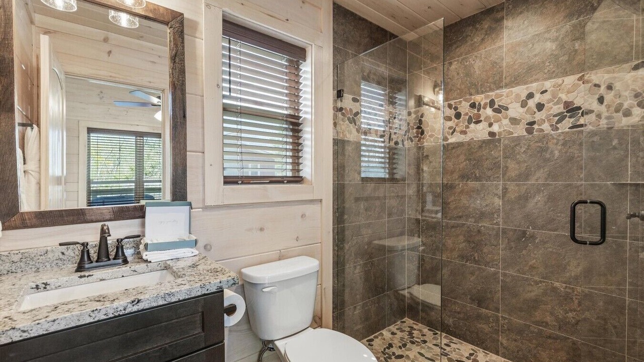 Photo of Bathroom in Rocky Grove