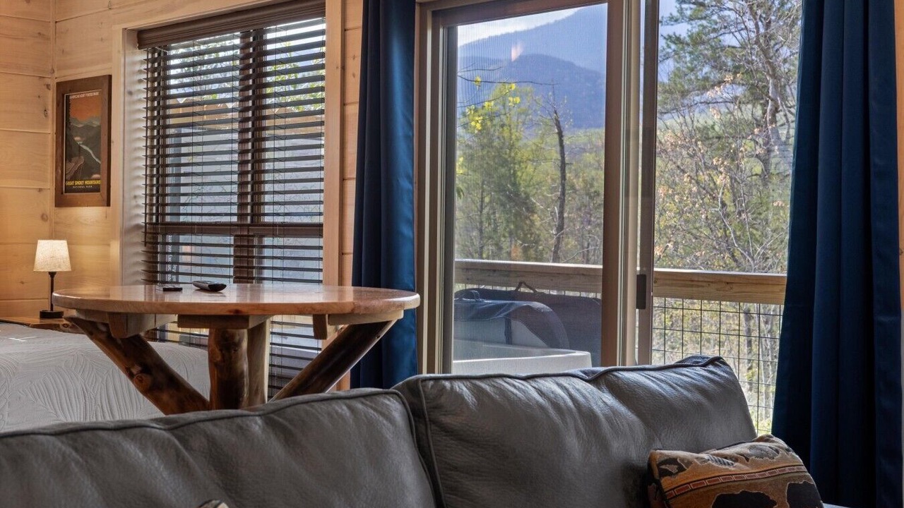 Photo of Livingroom in Rocky Grove