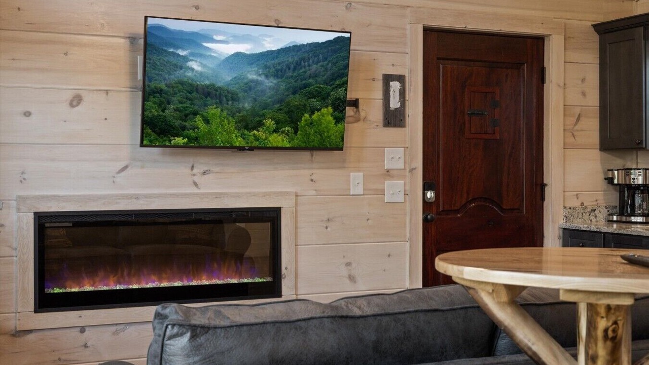 Photo of Livingroom in Rocky Grove