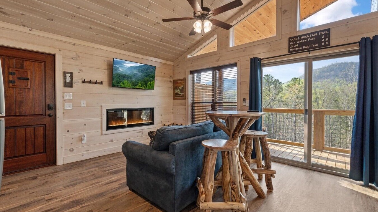 Photo of Bedroom in Rocky Grove