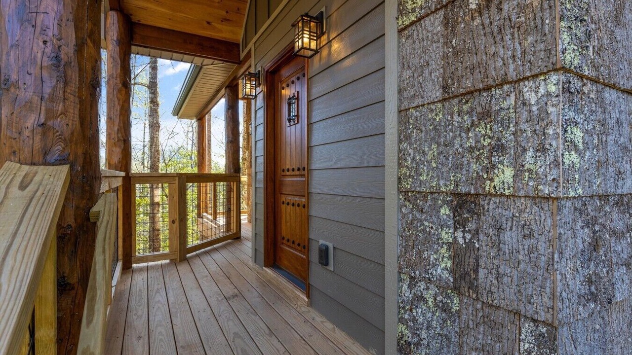 Photo of Patio Balcony in Rocky Grove