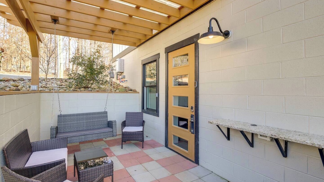 Photo of Patio Balcony in Jefferson City