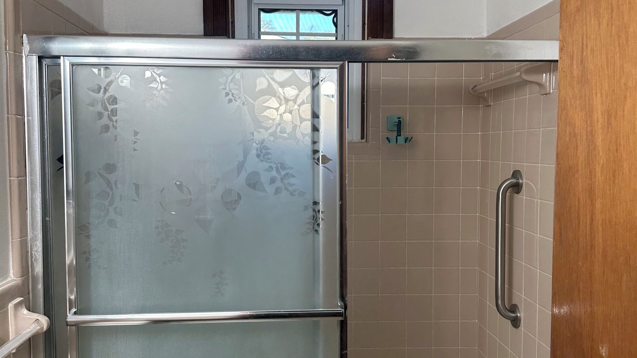 Photo of Bathroom in Garden City