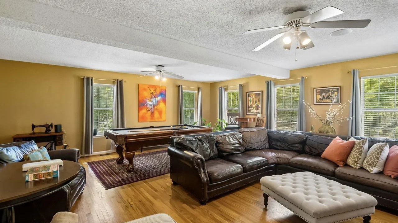 Photo of Livingroom in Charleston