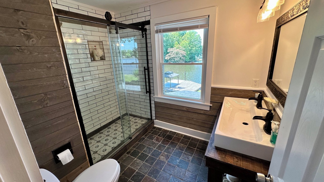 Photo of Bathroom in Macon