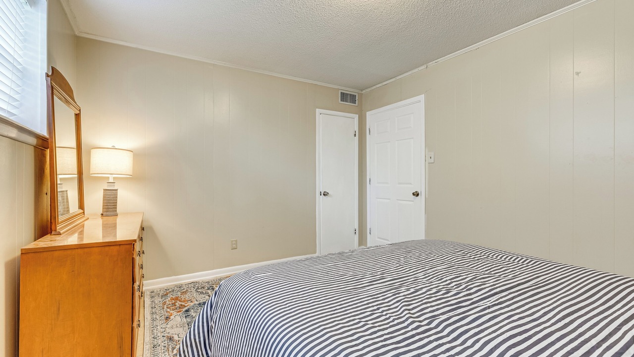 Photo of Bedroom in Mobile